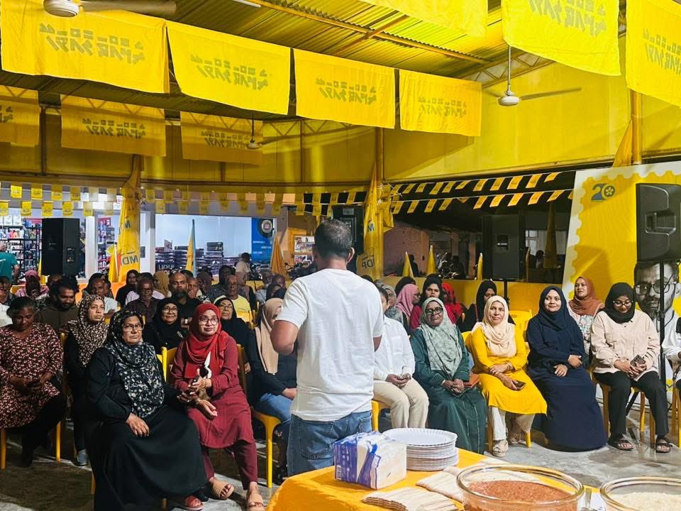 Moosa5Eeman's tweet photo. MDP Fuvahmulah Miskihmagu Maahifun! 
#HappeningNow
#HeyvallaThayyaru 
#Gearup 
#EmmengeVoteThilafathah 
#VoteMDP 
#LCE2026
#WDC2026 
#Gadakoh https://t.co/nd5suouv55