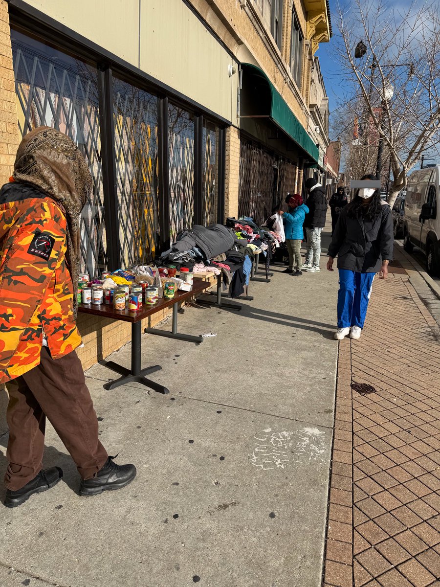 wtrs2003's tweet photo. one thing it has produced  is @daps4thaland ‘s resource distribution program that has ran almost every friday in south shore for the last 2 years!

here’s a list of programs &amp; events, for &amp; by African’s of all cultures &amp; backgrounds, we implemented last year 👇🏾 https://t.co/HAEI75RiCW