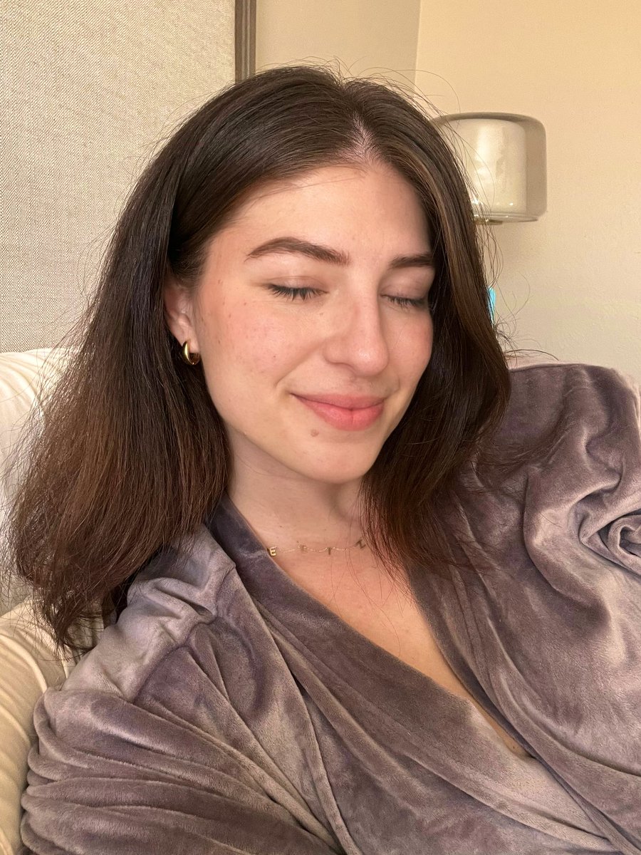 yelly2595's tweet image. #GoodMorning #BackToSleep