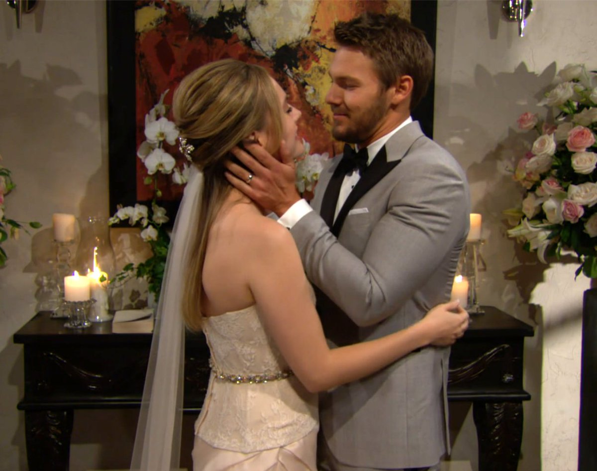 GraceQuickly's tweet image. For #Lope day 7/10 - I like that despite everything, their love is so deep and true that they still choose each other. When everything was stripped from them, they still had love as a foundation. It was pressure-tested and survived. It's them for each other. 

#BoldandBeautiful