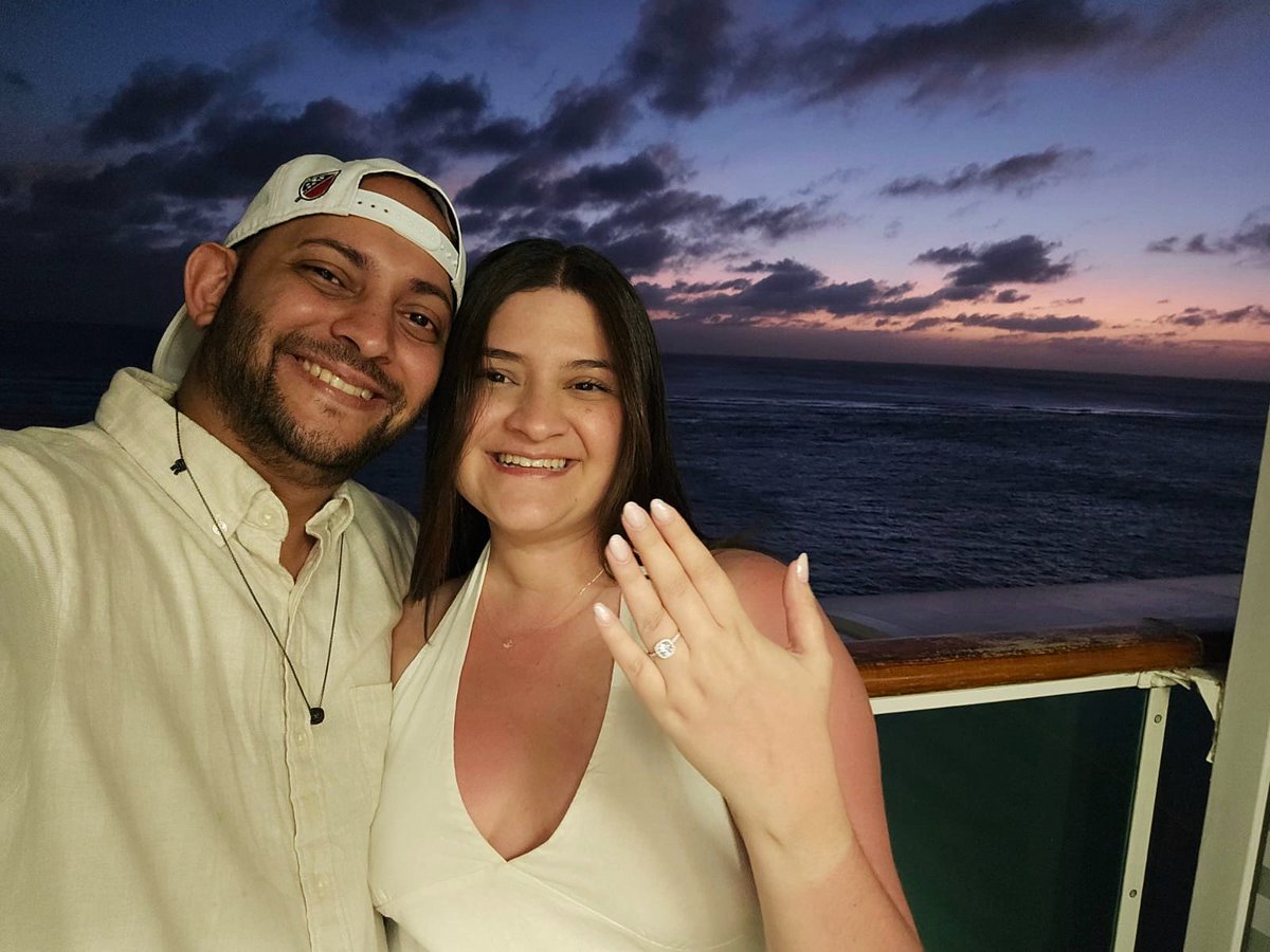 medinamaria___'s tweet photo. OFICIALMENTE ME CASO😭🤍 https://t.co/E9HC7ANVzN