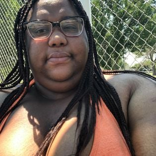 I know LaGina Hyman (pictured) doesn't like the fact that I am exposing her as a retaliatory false sex crime accuser.  Her threats of coming after me and causing harm to me don't scare me. #lagina #hyman #falseaccuser #threats #retaliatory