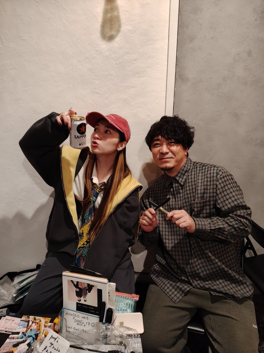 kyouu27's tweet photo. 昨日2/8は大阪西長堀のcafe Room+にて
近石涼さん企画ライブ
『石あるところに』 Vol.8の
pod'z（ポッズ）さん その1

ちょっと緊張感あったが😄
貴重なhannaさんのカバーは
すごく良かったな☺️
この編制での2/11のバンドワンマンライブすごく楽しみ
#podz 
#cafeRoom https://t.co/bRfvA7BU4N
