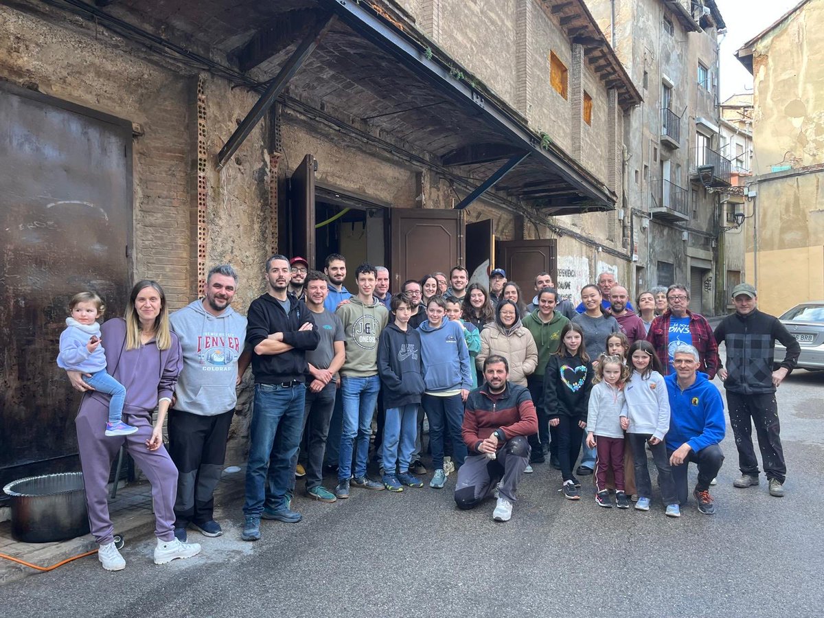 Castellers de Berga tweet media