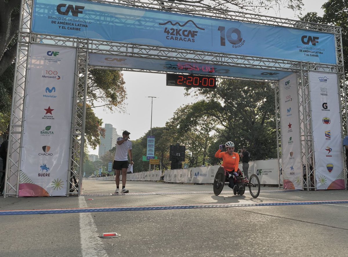 Maratón CAF-Caracas tweet media