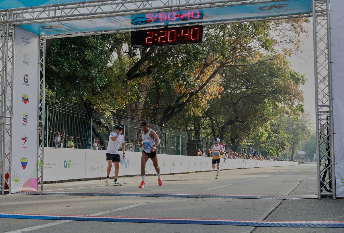 Maratón CAF-Caracas tweet media