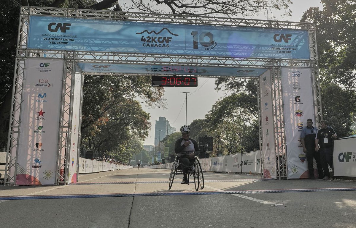 Maratón CAF-Caracas tweet media