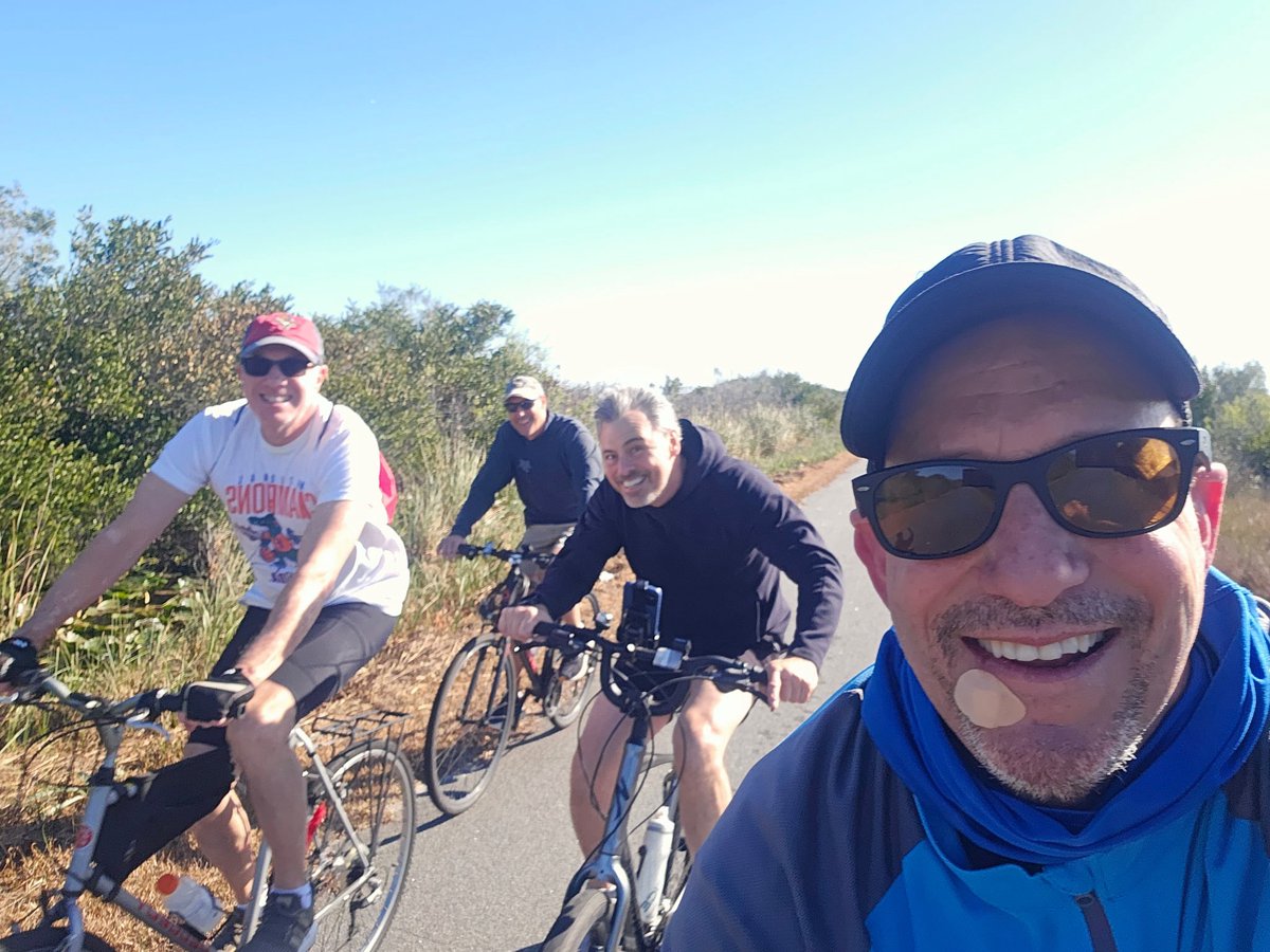 Ari Odzer tweet media