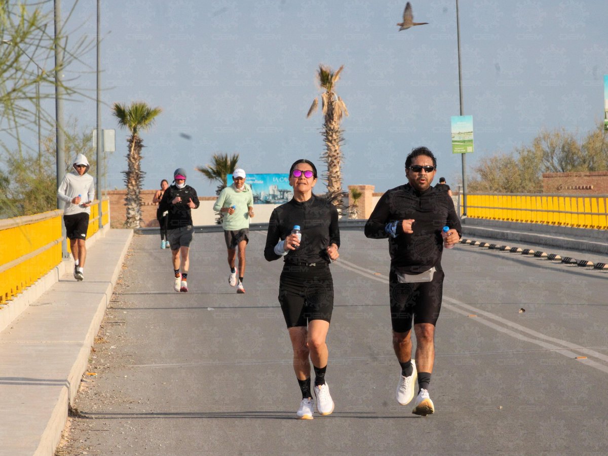 🏃 Con la meta a la vista, los atletas de la región cerraron su preparación de alta intensidad este domingo rumbo al Maratón Internacional #Lala 2026.
➡️ tinyurl.com/39f9cfww
📸: Jorge Víctor García