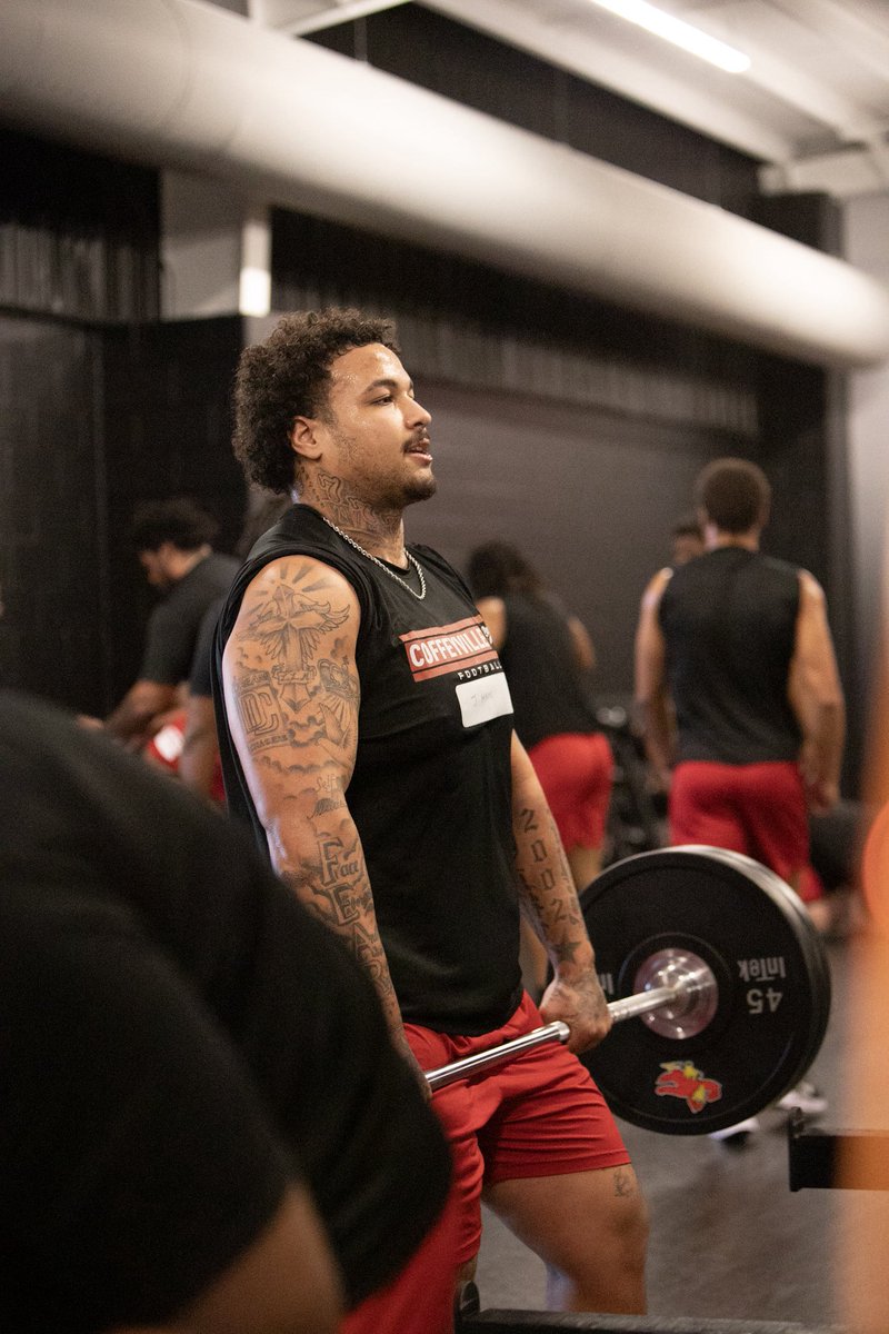 Jalen Atkins JUCO DE/DT 6’3 290 tweet media