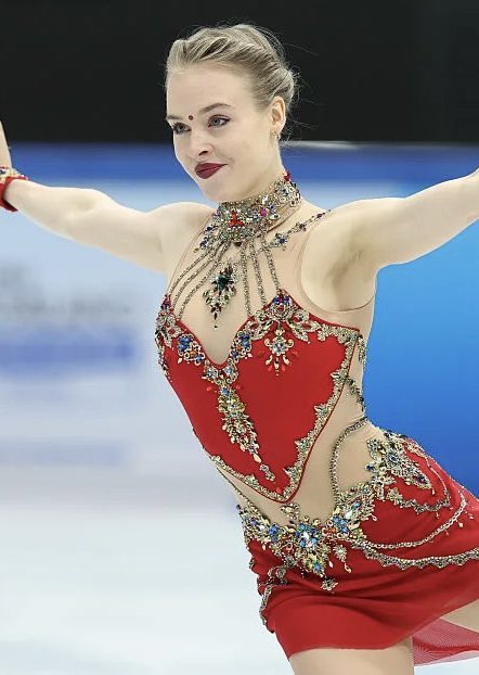 Kanthan2030's tweet photo. India didn’t send anyone for figure skating to #Olympics in Italy, but Russian Anastasia Gubanova (representing Georgia) volunteered to be the ambassador for Hindu culture and Indian music! 😆 https://t.co/xkX9WBRrox