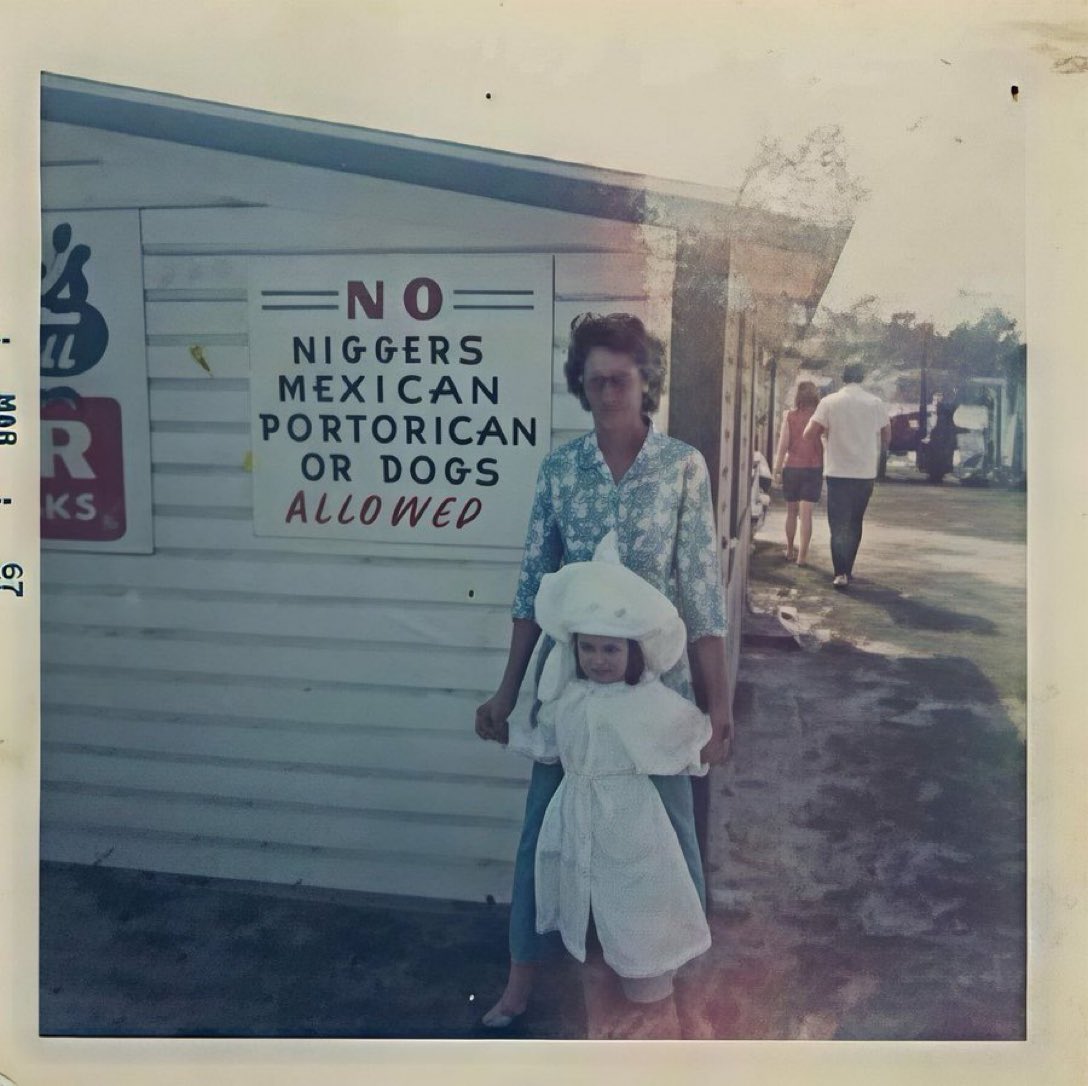 Deplorable94's tweet image. Back when we were a proper country