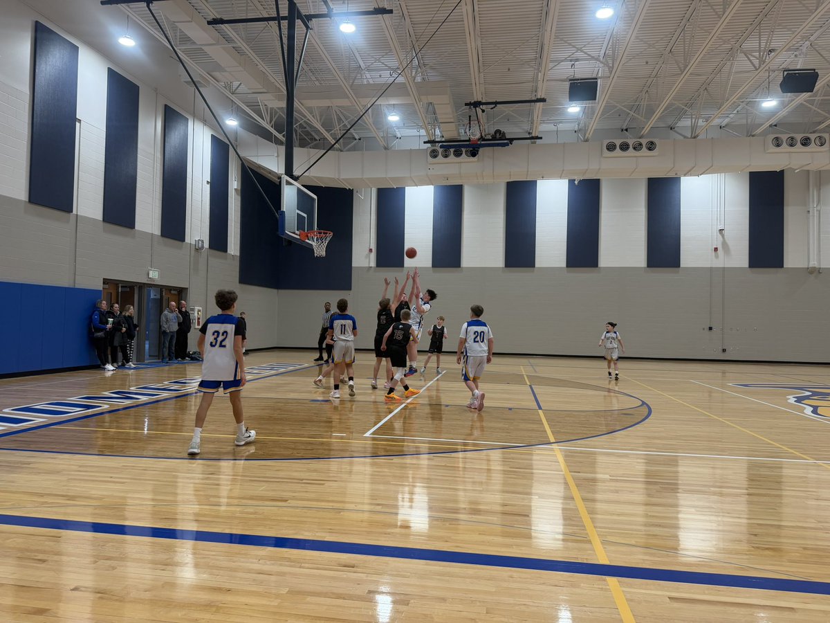 6th grade in action down in Ft Wayne!Playing hard and getting better!
