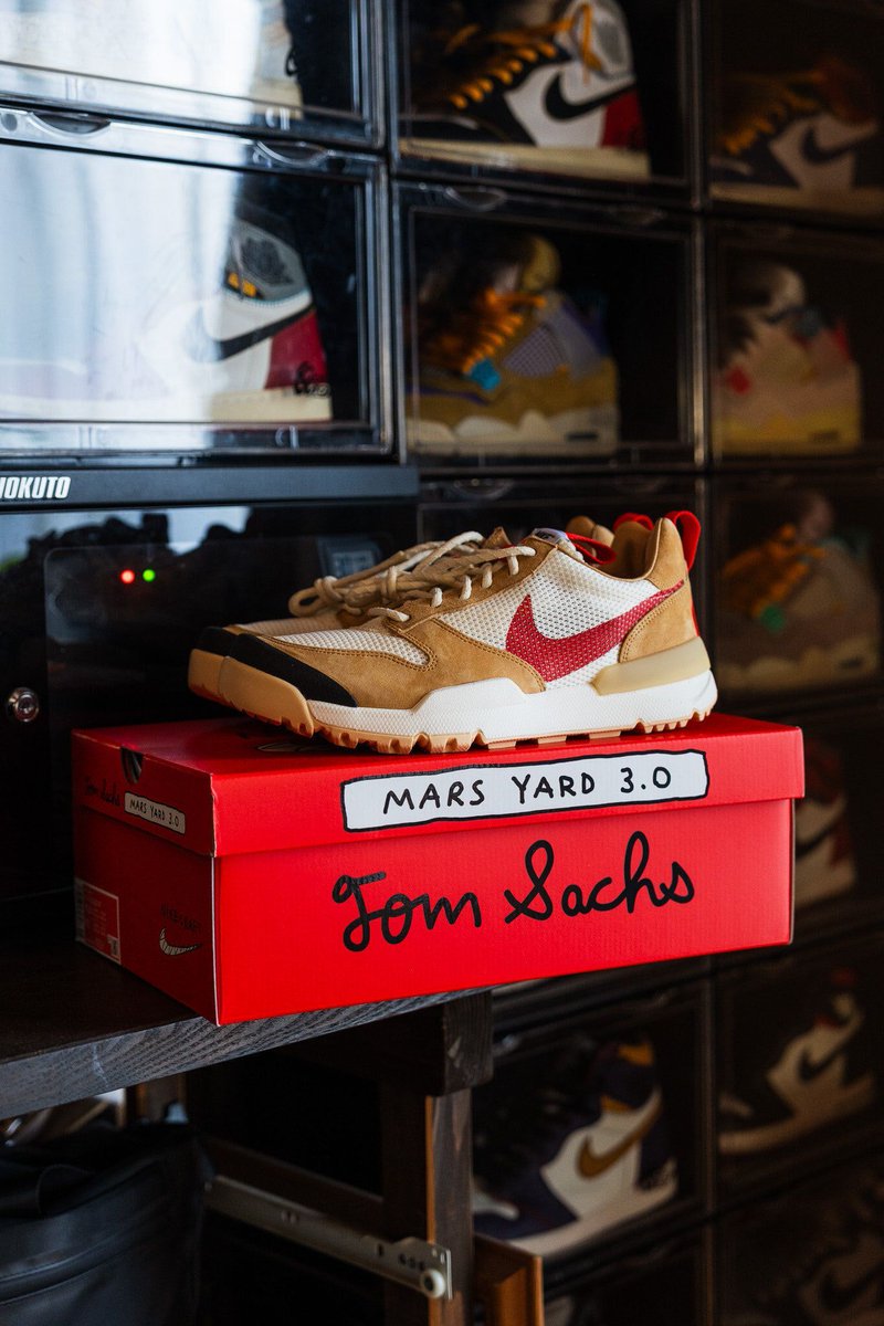 JustFreshKicks tweet media