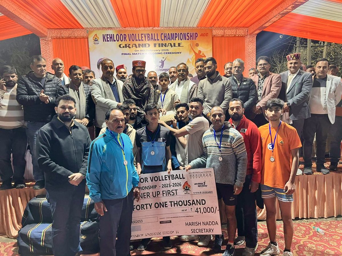 ianuragthakur's tweet photo. युवाओं को नशे से बचाने में व उनकी ऊर्जा को सही दिशा में सदुपयोग में खेलों की भूमिका अत्यंत महत्वपूर्ण है। भारत का भविष्य युवाओं के हाथों में हैं और केंद्र सरकार हमारे खिलाड़ियों को आगे बढ़ाने व उन्हें हरसंभव सहायता उपलब्ध कराने के लिए प्रतिबद्ध है। 

आज अपने हमीरपुर संसदीय क्षेत्र के बिलासपुर के बरमाणा में विधायक श्री रणधीर शर्मा जी, विधायक श्री त्रिलोक जम्वाल जी, श्री हरीश नड्डा जी के साथ 
दो दिवसीय द्वितीय कहलूर वॉलीबाल चैंपियनशिप के समापन समारोह में खिलाड़ियों का उत्साहवर्धन किया। 

📍बिलासपुर