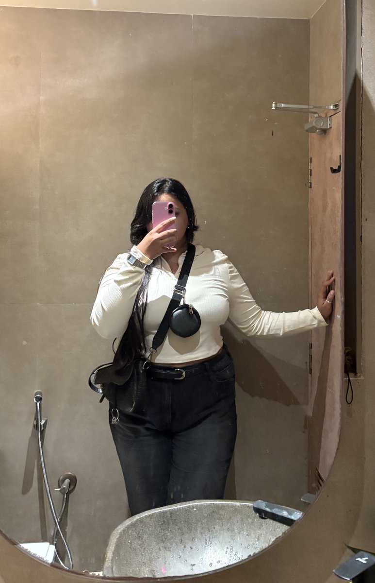 Goddess Parbeen ⭐️ tweet media