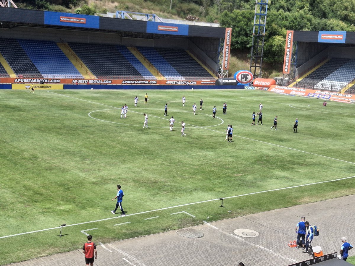 #LigadePrimera Finalizado en Talcahuano, sin público, #Huachipato 2 (35' Maxi Gutiérrez, 80' Renzo Malanca) #UdeChile 1 (13' Eduardo Vargas). <a href="/Cooperativa/">Cooperativa</a>