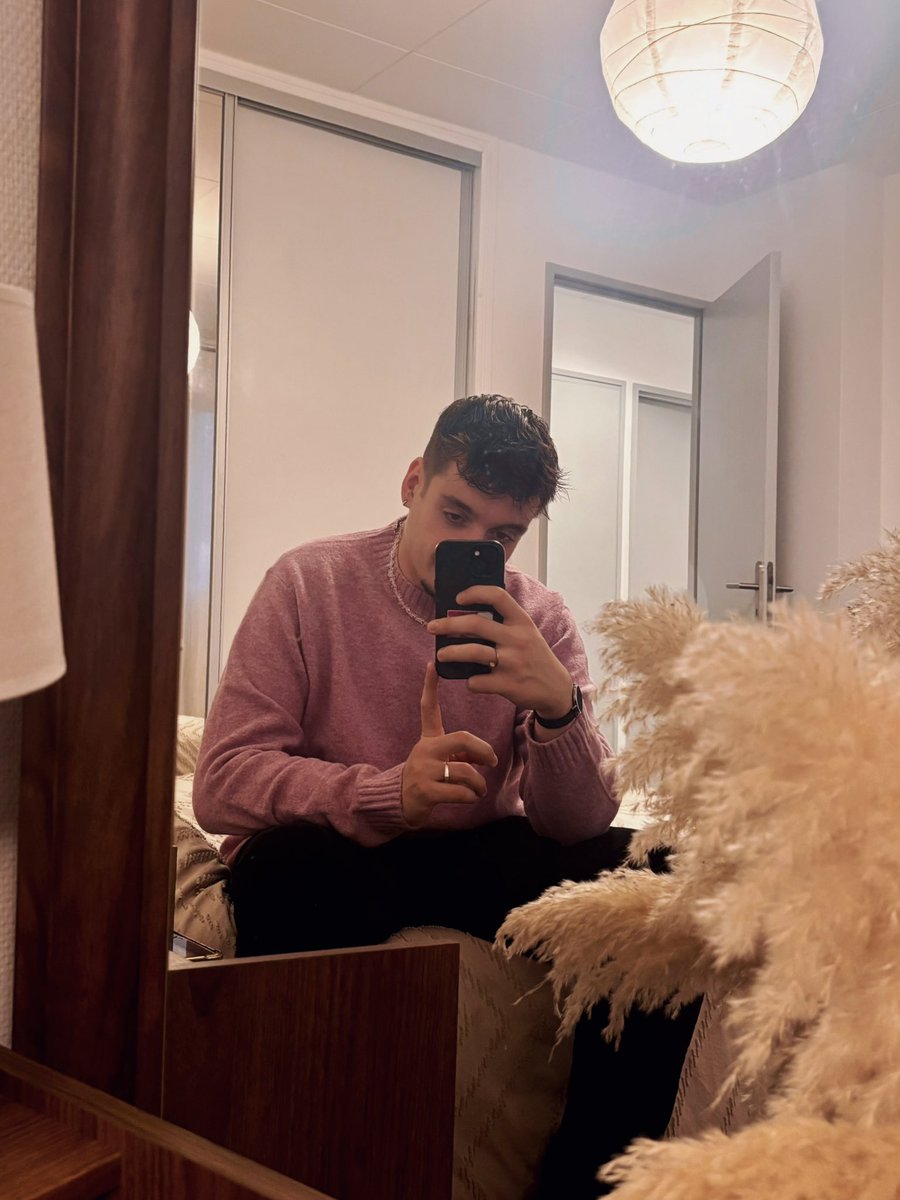 JimmyMn_'s tweet photo. #LGBTQIALovers https://t.co/XmbXm00wYg