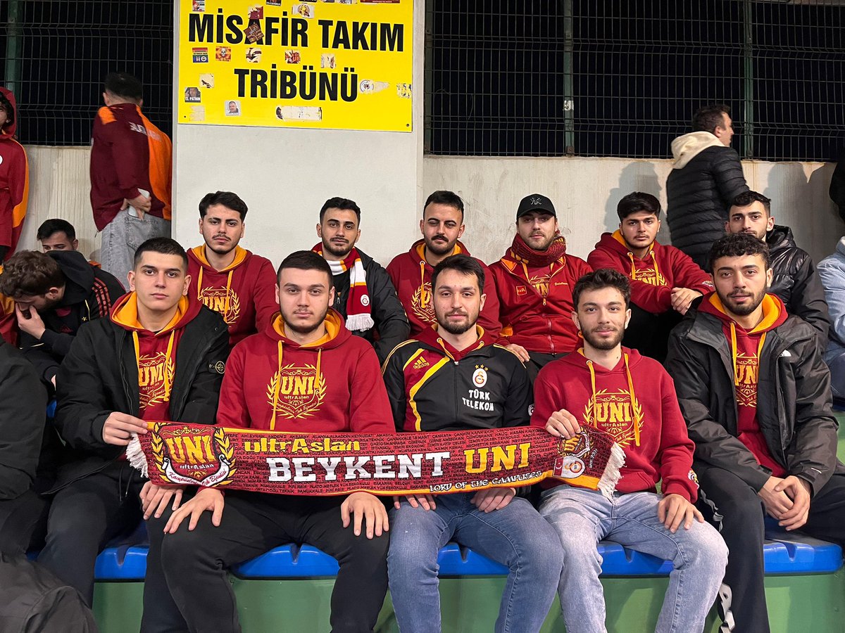 ŞAMPİYON CİMBOM YAZDIRACAĞIZ..!

#ultrAslanUNI #uAUNIBEYKENT
