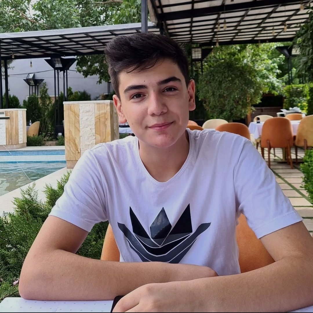 فرگال tweet media