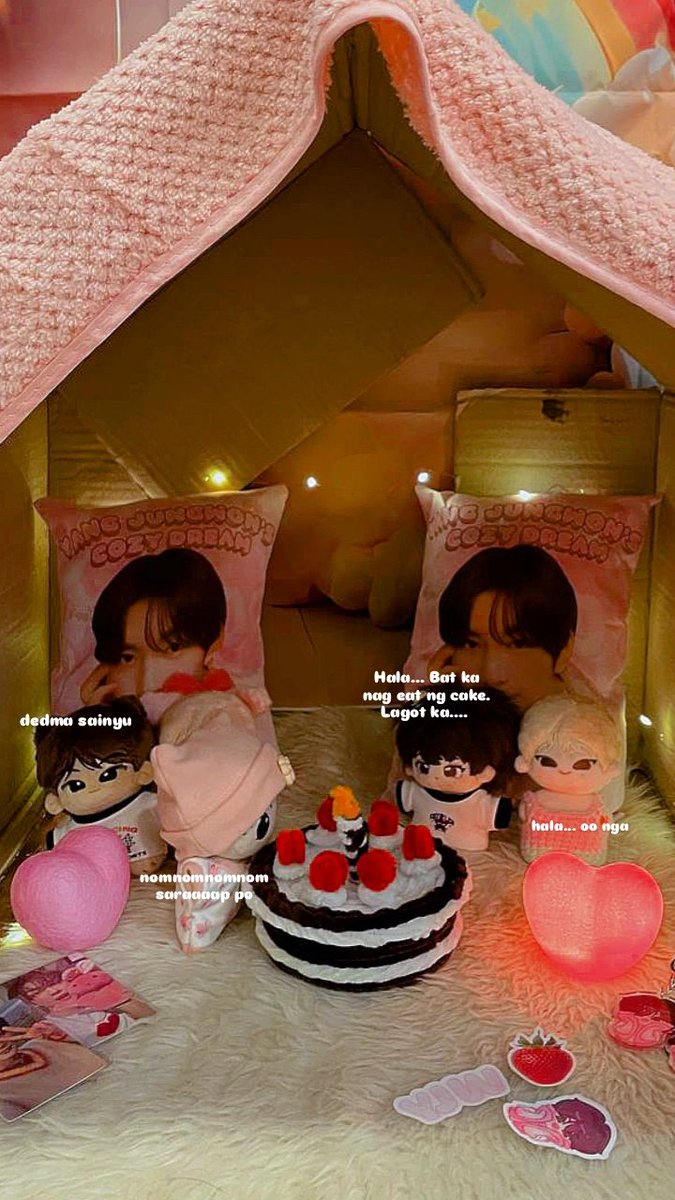 iluvs02z's tweet photo. Kaganapan sa Yang Jungwon's Cozy Dream Cse mini dollhouse. Ganto po ba talaga sila @enhavault.
#CoziestWonDream #WonInAdream https://t.co/lOKPkrEUhK