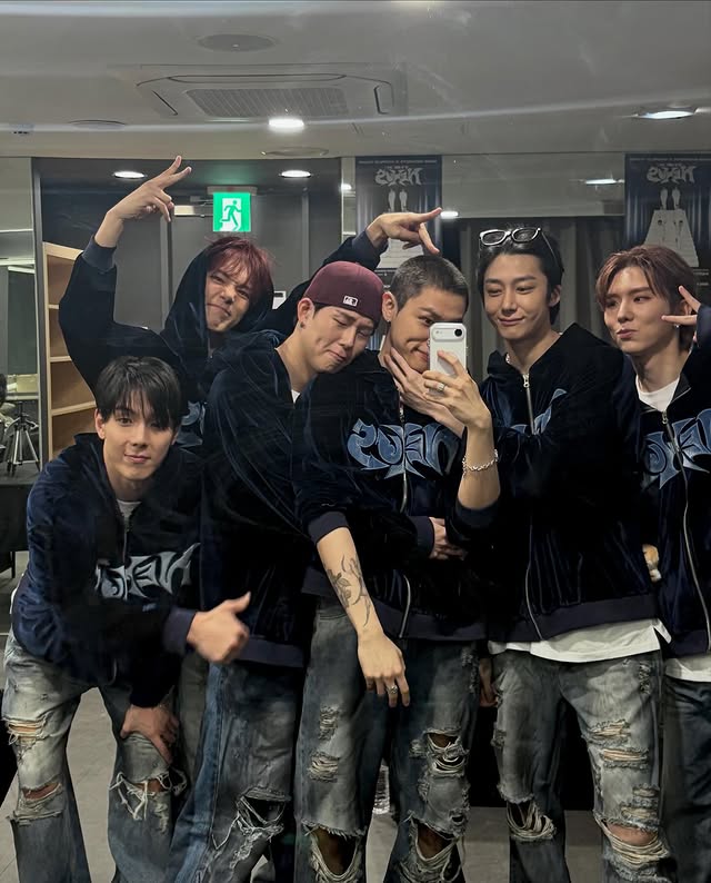 Nuestro precioso Changkyun: ve tranquilo y cuidate mucho. Te esperaremos pacientemente 💜

#몬베베의_습관_창균이 
#잊지않을게_건강히_잘다녀와  #we_will_always_be_Changkyuns_habit 

Te queremos 🐈‍⬛🫰

#Changkyun #MONSTA_X #몬스타엑스 #아이엠 #창균 #몬베베 #MONBEBE #Argentina