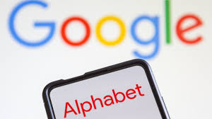 PPosledovich's tweet photo. Alphabet Valuation In A Positive And A Negative AI Scenario 

https://t.co/YhdH1VkSHl 

If AI changes profoundly the world Alphabet's market cap could rise to 9.5 trillion USDs.

If AI bursts Alphabet's market cap could fall to 900 billion USDs.

#StockMarket #investing #Google https://t.co/cQucTWiQai