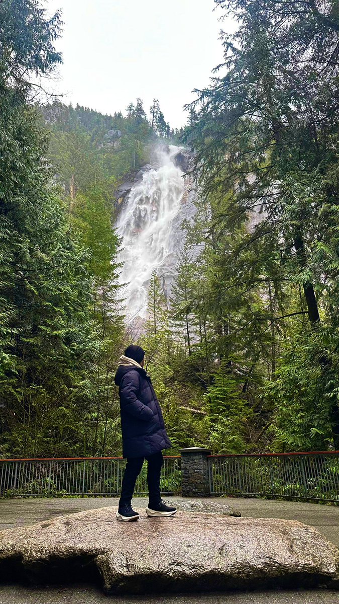 Gabucha25's tweet photo. #momentos #Canada https://t.co/v2mdhZMcTn