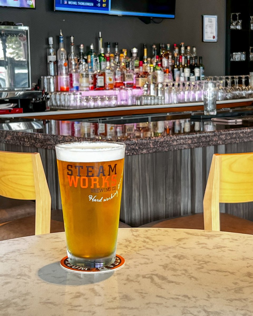 Hilton Vancouver Airport tweet media