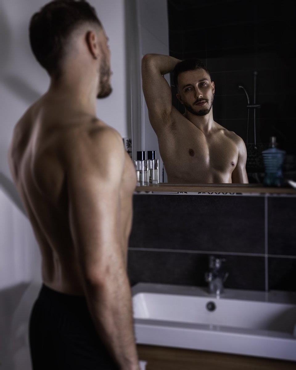 4K Graphie tweet media