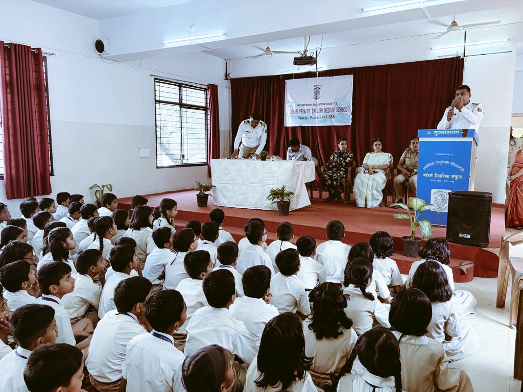 पुणे शहर वाहतूक पोलीस tweet media