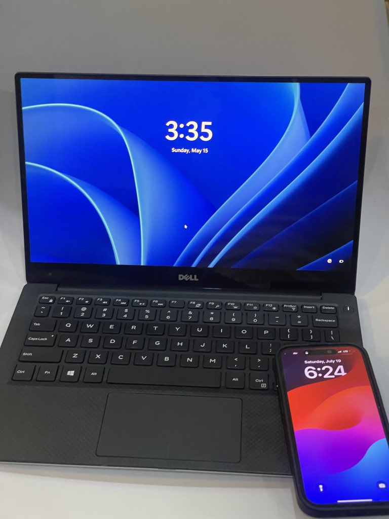 Val Gadgets tweet media