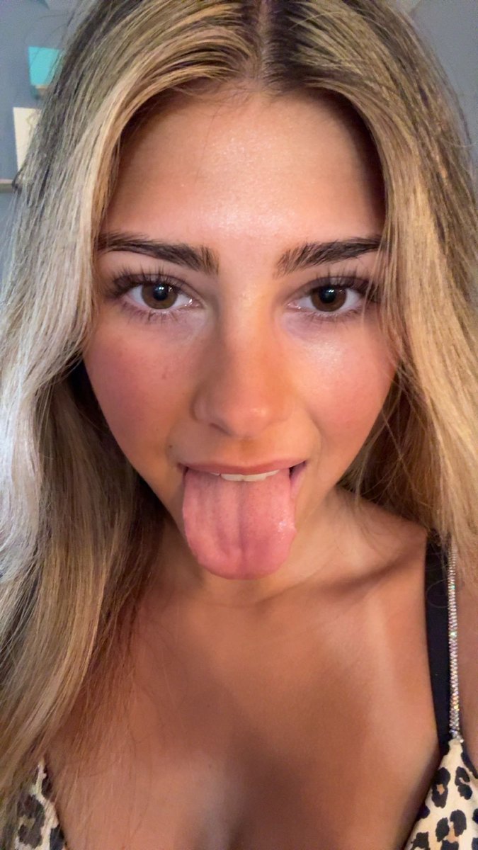 Showing your tongue is consent 👅