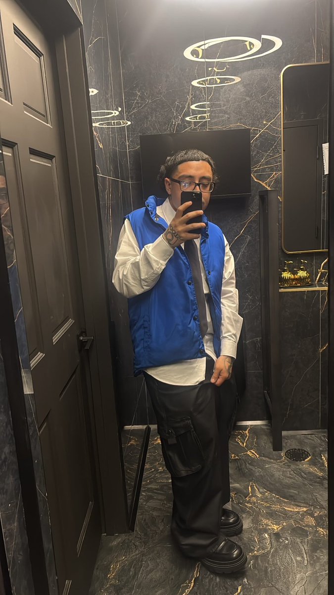 ⌨️ (@rioshoots) on Twitter photo 