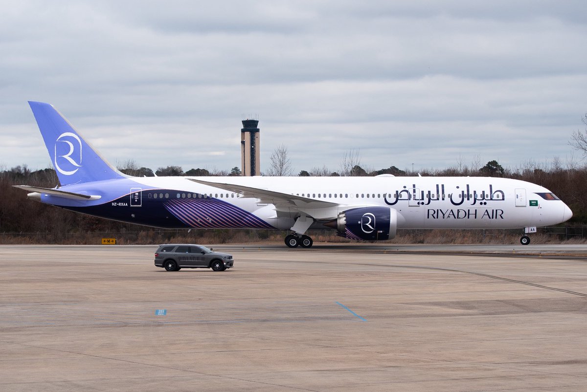 BoeingSCSpotter's tweet photo. The first factory new Dreamliner for Saudi based Riyadh Air HZ-RXAA taxiing back to the Boeing ramp after a swift test flight over Georgia and South Carolina https://t.co/V9orlTBPbl