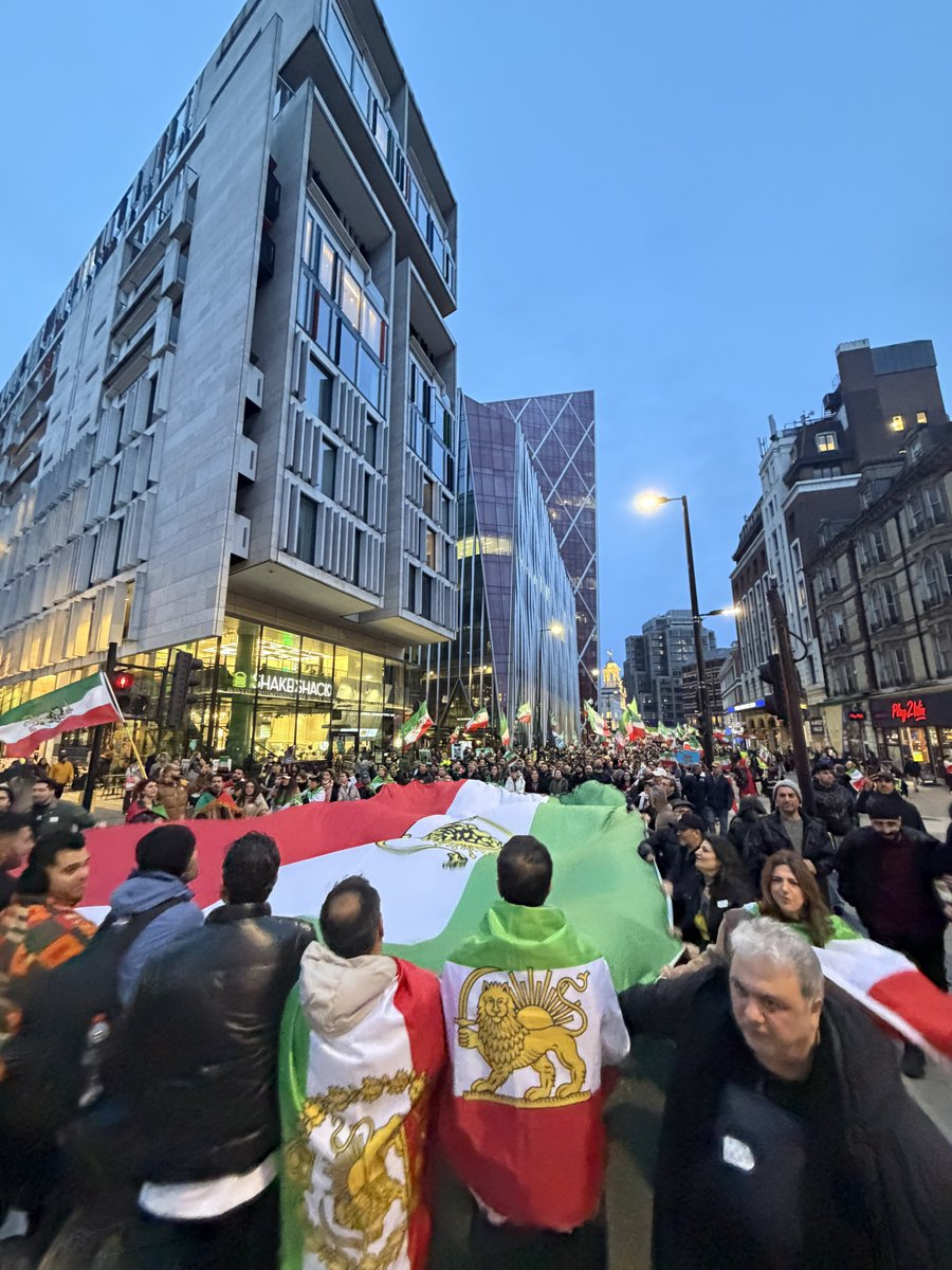 🔴 Central London NOW.