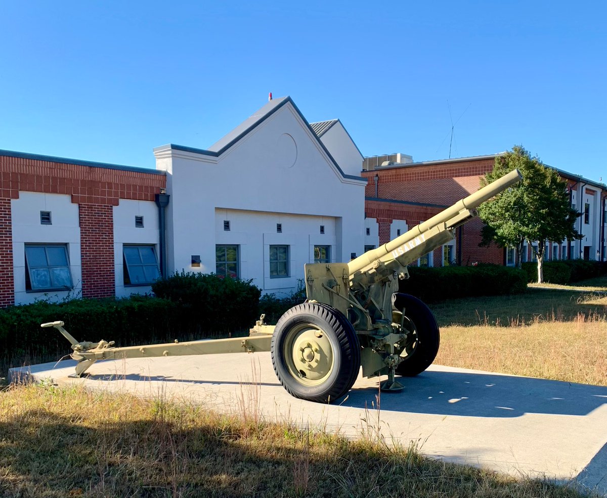 Made in 1918, this truck towed 75MM gun was mounted in 1940 on a split trail M2A2 carriage with pneumatic tires and later issued in World War II to <a href="/USArmy/">U.S. Army</a> anti-tank units as a direct fire weapon.