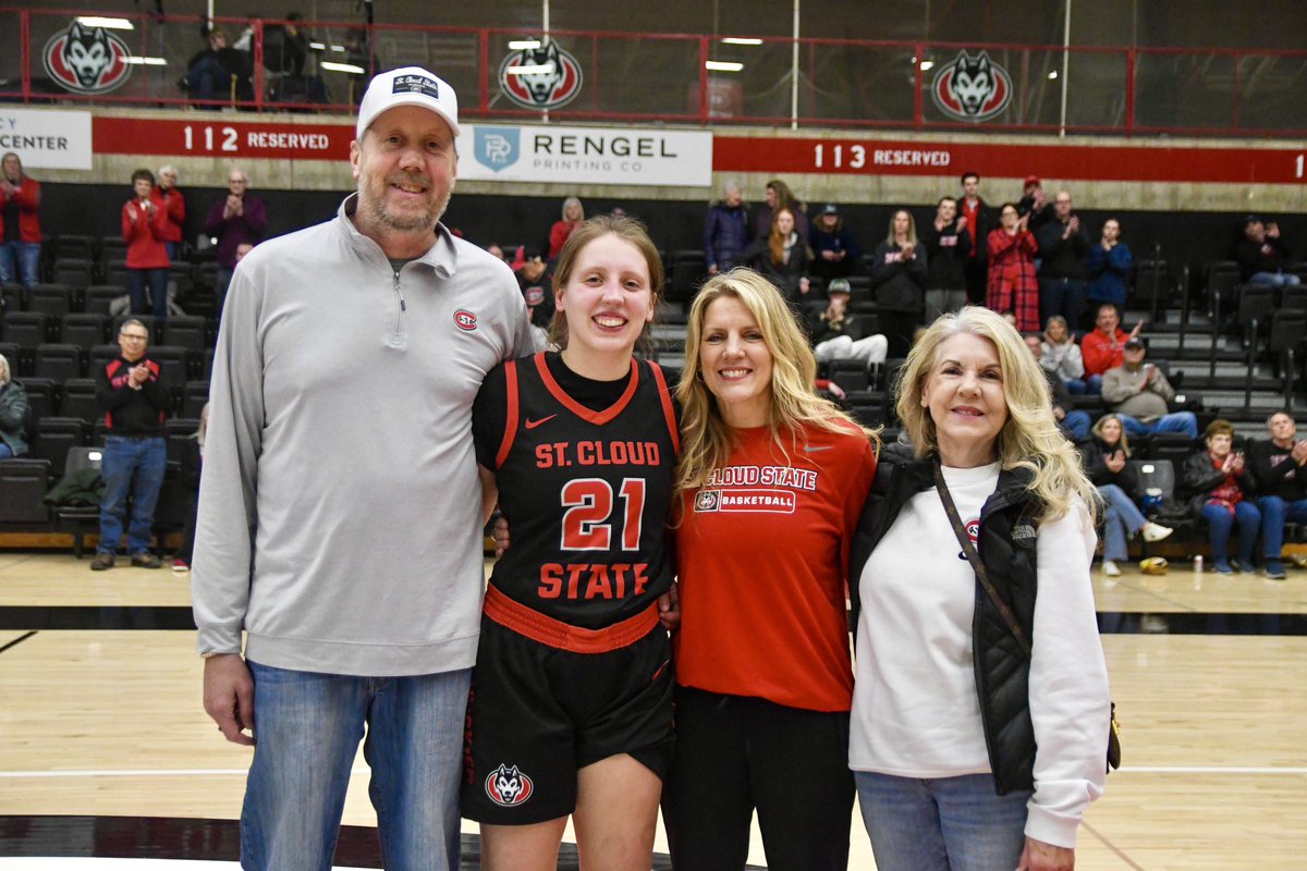 St. Cloud State WBB tweet media