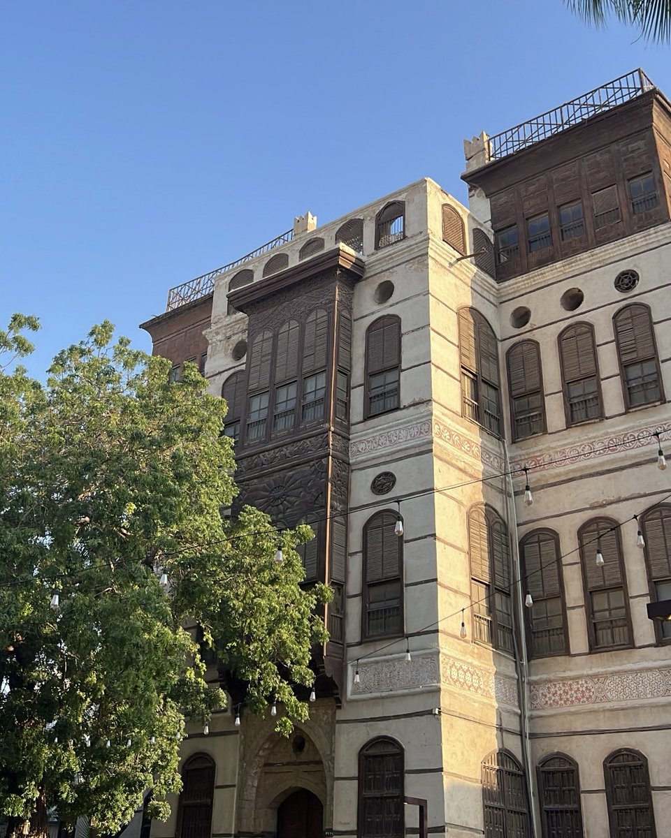 جُـودي tweet media