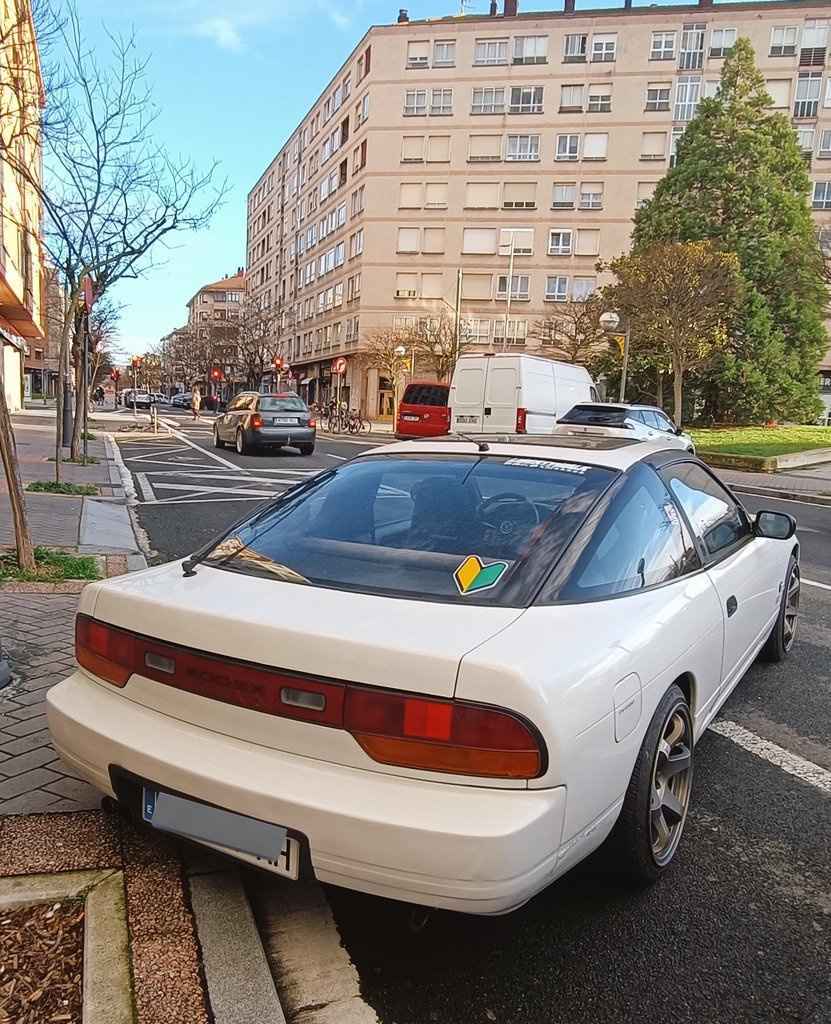 Belleza que se encuentra uno por la calle #Nissan200SX #Retrocars #VintageCar #jdm #Nissan #Japan