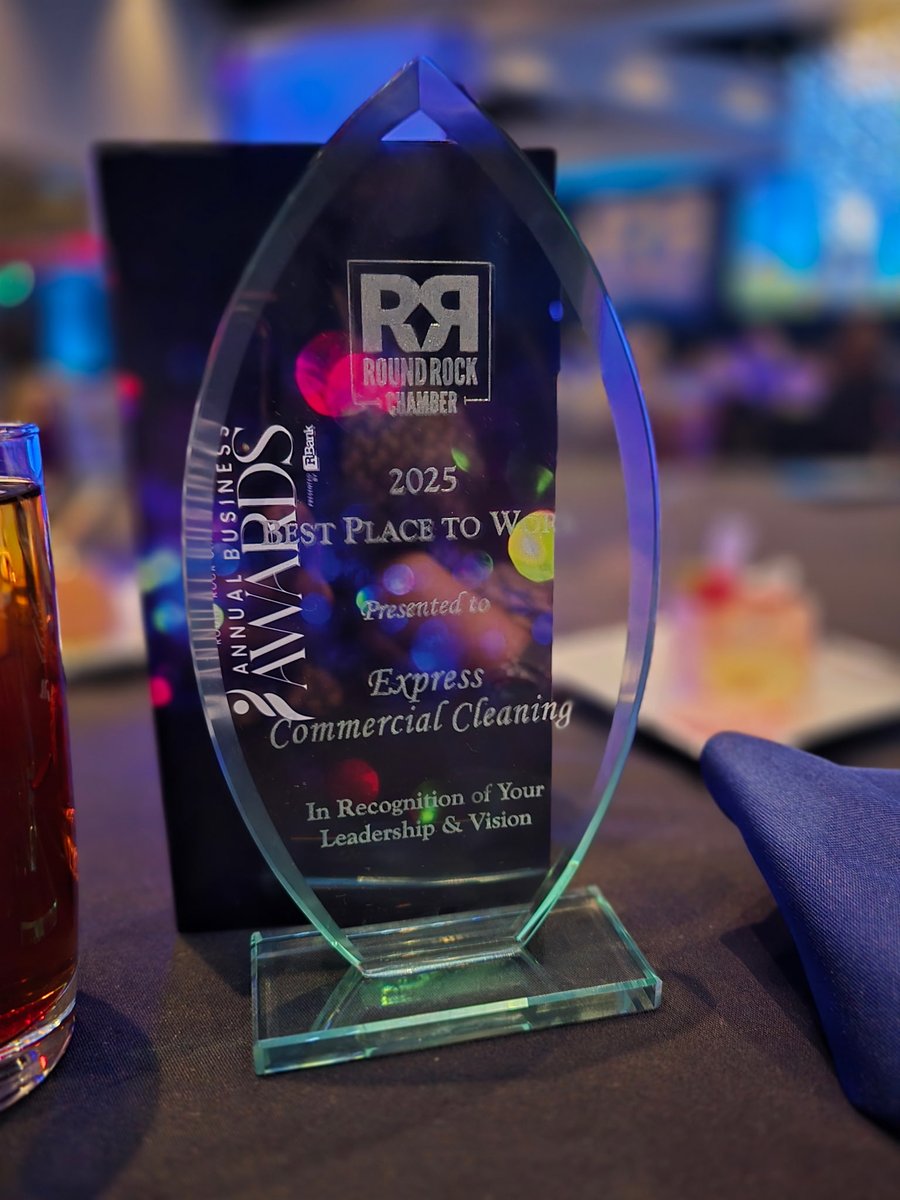 ExpressCC's tweet photo. 🎉 We’re thrilled to be named the 2025 Round Rock Chamber Best Place to Work! 🏆 Huge thanks to our amazing team for making this possible, for your dedication and pride that you show daily! 💙💚 #BestPlaceToWork #CleaningStory #RoundRock #commercialcleaning https://t.co/zu9JAmyfgw