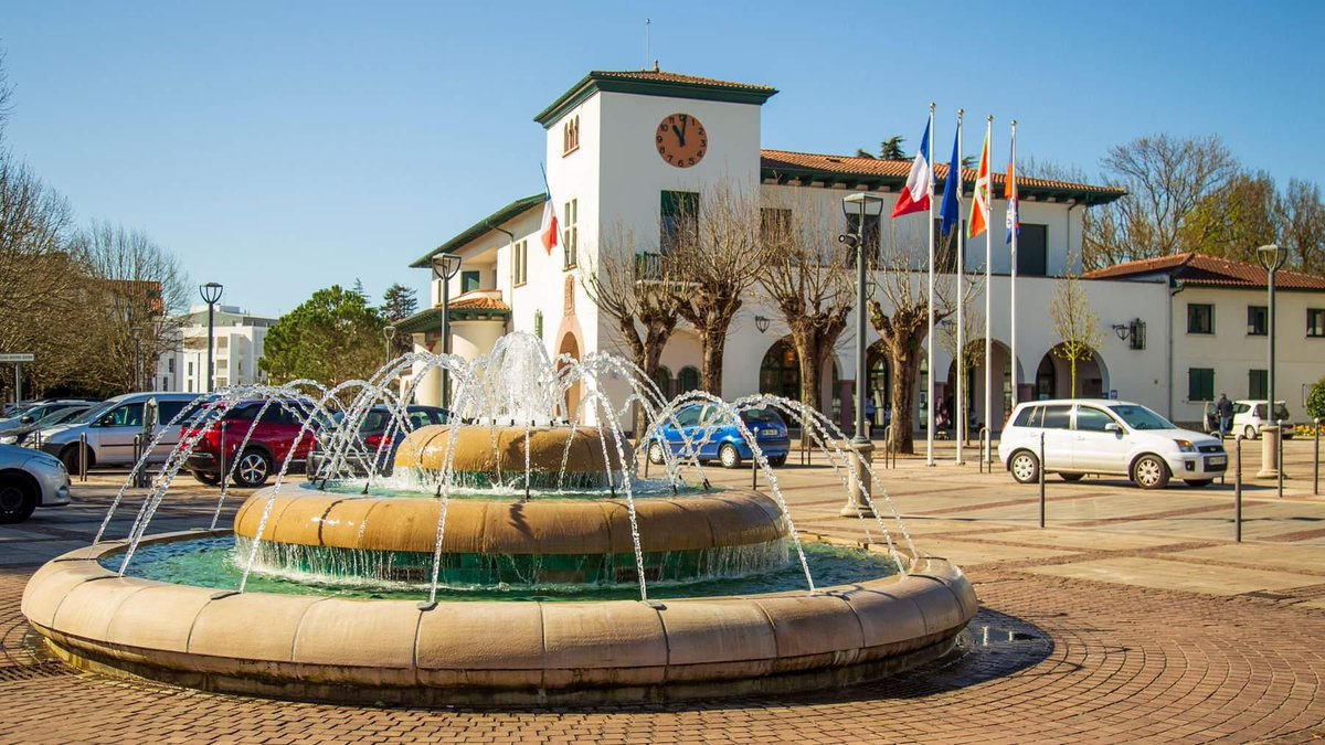 F_Desouche's tweet image. Anglet (64) : trois Maghrébins cambriolent une pharmacie, un restaurant et un magasin de vélos ; l'un s'est aussi introduit à Noël chez une handicapée de 70 ans. Prison ferme « en deçà des réquisitions » et ITF non-définitive

 fdesouche.com/2026/02/08/ang…