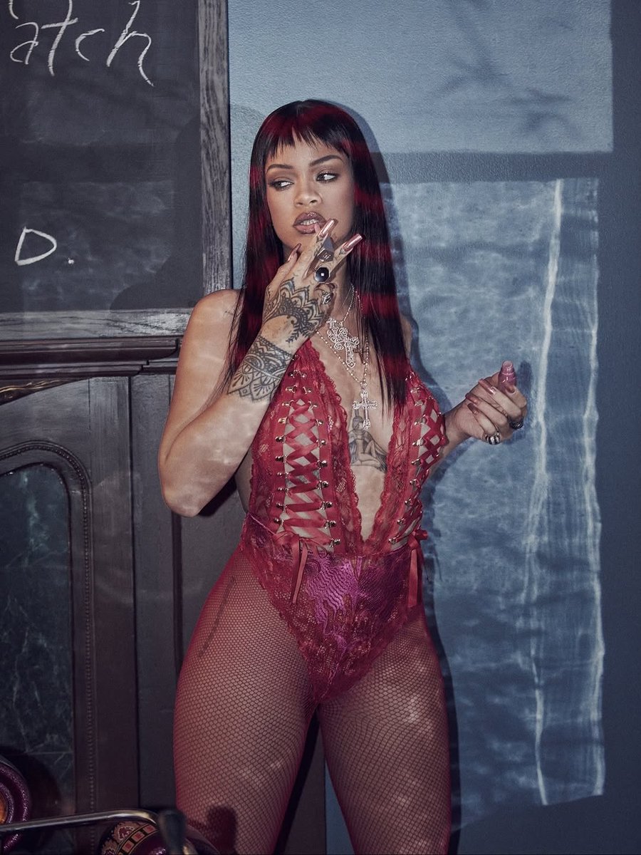 IfunanyaDelilah's tweet photo. Bad gyal Riri 🇧🇧 https://t.co/yfsYEEdiqG