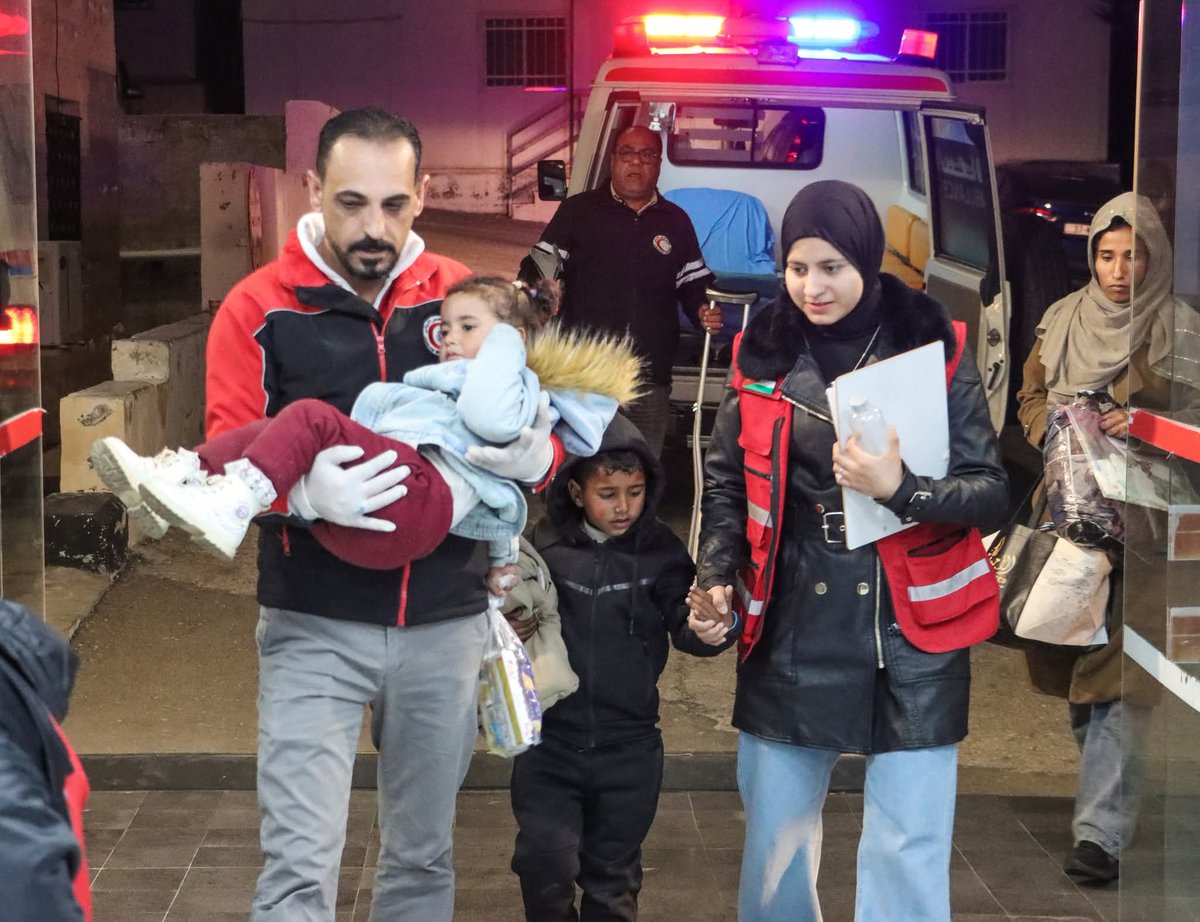 AttaDurraniIFRC's tweet photo. .@_JNRCS received fourth group of medically evacuated patients from #Gaza. They are under treatment at JNRCS hospital in Amman, #ifrc along with it's esteemed partners supporting @_JNRCS great humanitarian work in #Jordan. https://t.co/UuQp1WHKFe