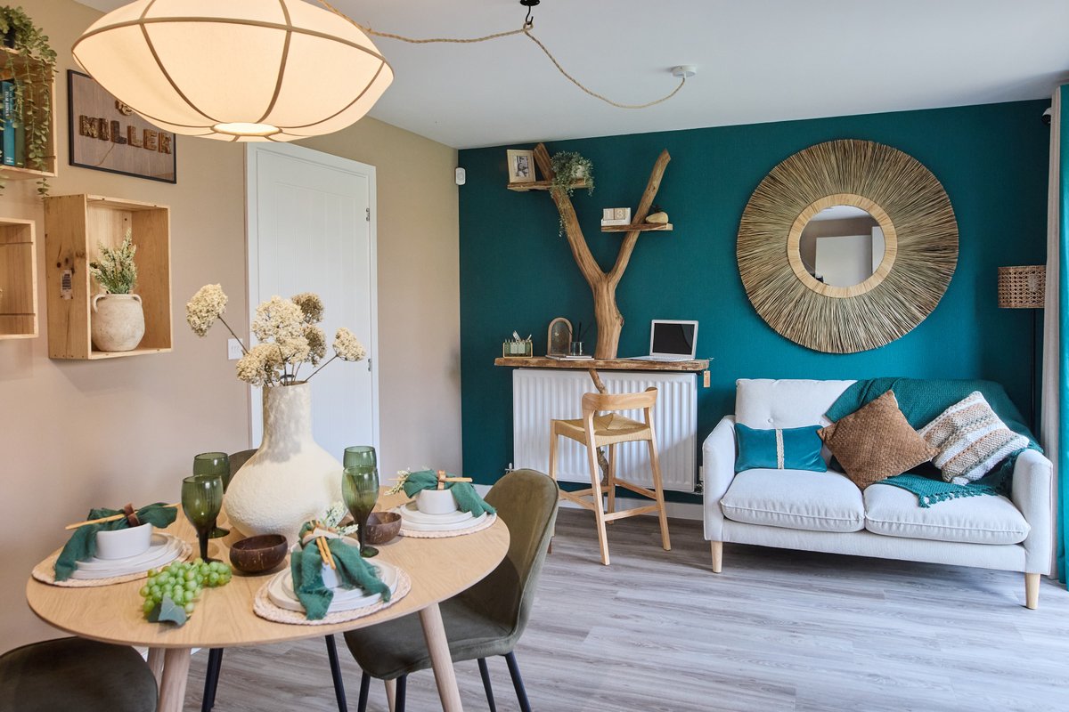 MillerHomesUK's tweet image. With improving market conditions and more choice available, now could be a great time for #FirstTimeBuyers to make their move 🏡

At Rookery Place in #Rainford, we’re here to help you get your foot on the property ladder🪜