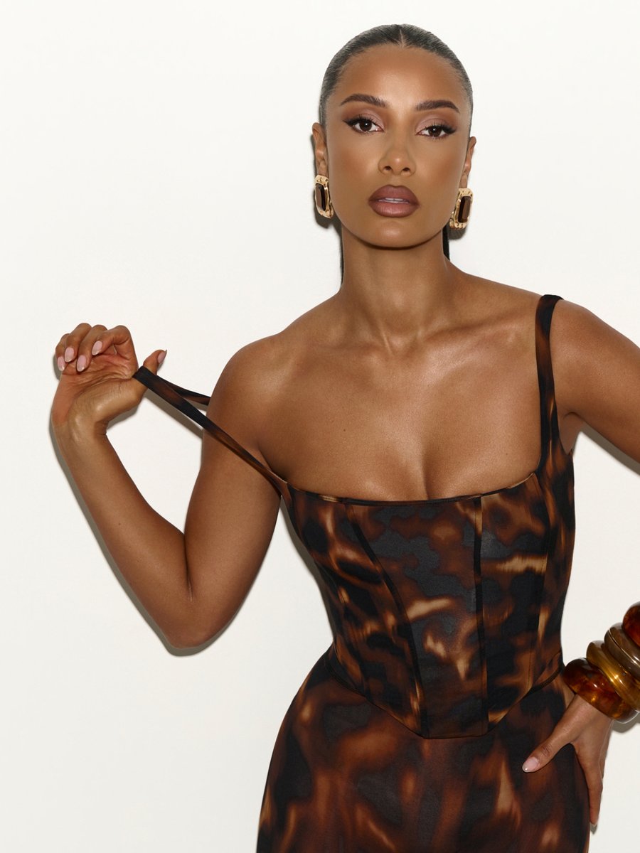 Introducing The Tortoise Collection  
Iconic By Design. Bold By Nature.
nakedwardrobe.com