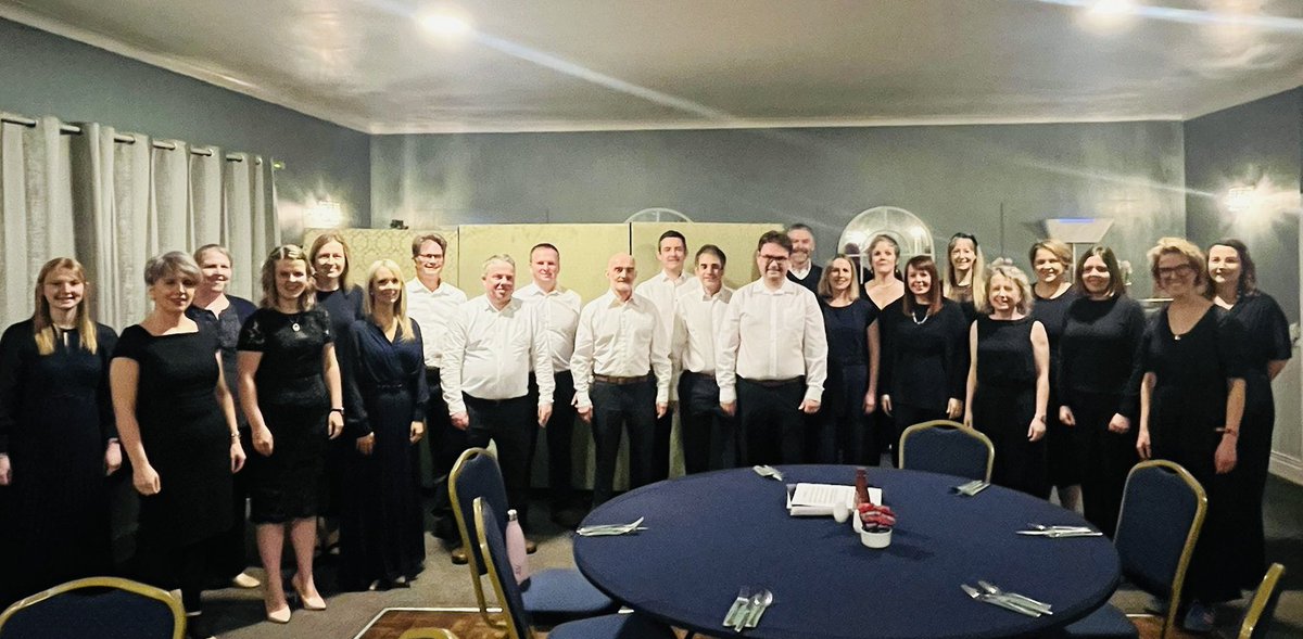 Côr Seingar tweet media