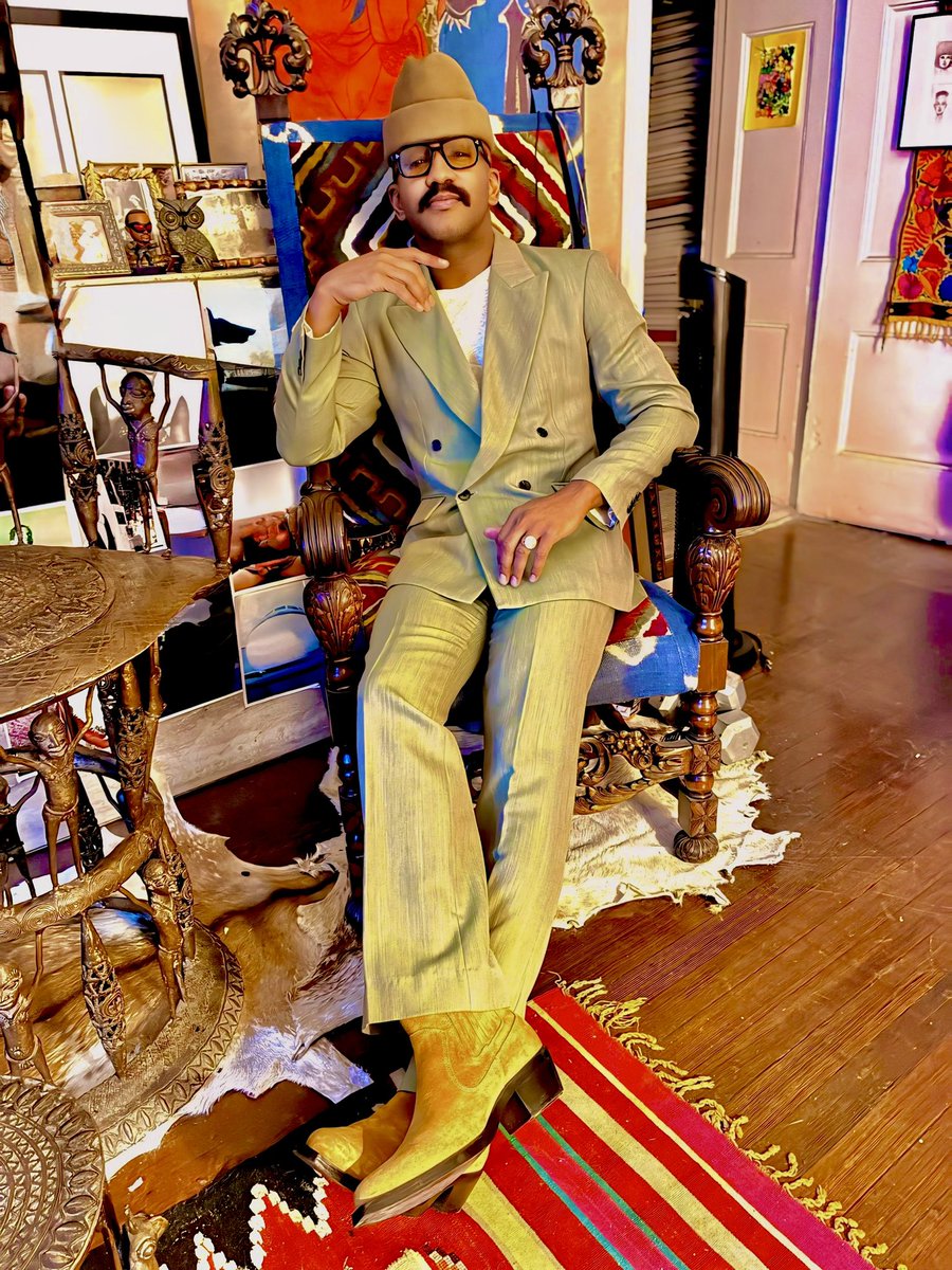 JeromeBrooksJr's tweet photo. 🧥 👖#SecondLayer @SECONDLAYER_US
👓 #AkilaEyewear @akilaeyewear
👞 #ZaraMan @ZARA
💍 #YubamaJewels
📸 #JamesReynolds
🎩 #GigiBurris
#BlackMenFashion
#MensFashionPost
#MensWear
#MensOutfit
#FASHION
#FashionStyle
#OOTDMenStyle
#JeromeBrooksJr
#MensShoes https://t.co/3drnhMAKOB