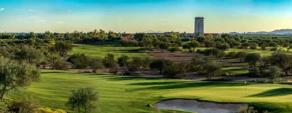 stevehabel's tweet photo. Just posted my latest golf/travel feature for https://t.co/R1NcTFegEd, this one on the two fabulous courses and the overall vibe at Talking Stick Resort outside of Phoenix. Are you following https://t.co/R1NcTFegEd? Well, you should be.

https://t.co/quDBB5OFbo https://t.co/Hc2nhfwU64