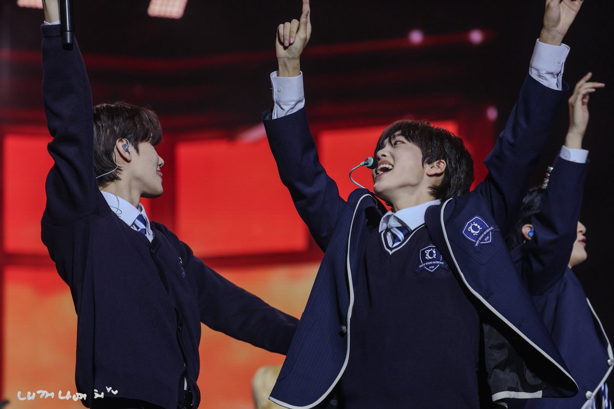 260207 
크래비티 비티페스타
귀여운 강아지들…> ·̫ <🐶🐾

#크래비티 #CRAVITY
#민회 #MINHEE
#형준 #HYEONGJUN
#강쥐즈